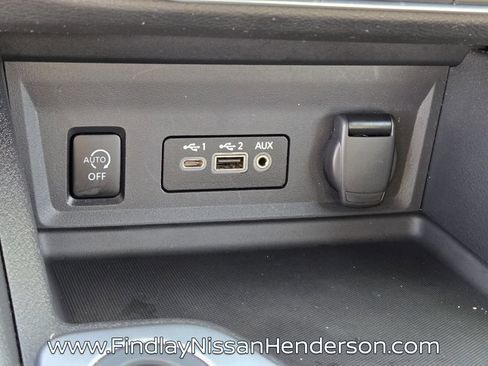 Used 2025 Nissan Sentra SV w/ All-Weather Package FWD image 29