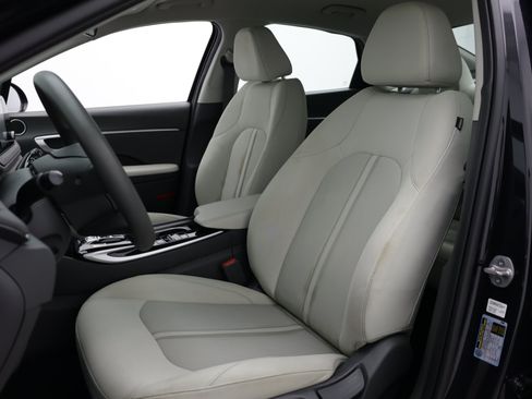 Used 2023 Hyundai Sonata SE FWD image 21