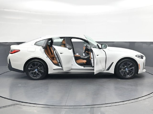 Certified 2024 BMW i4 eDrive35 w/ Premium Package RWD image 39