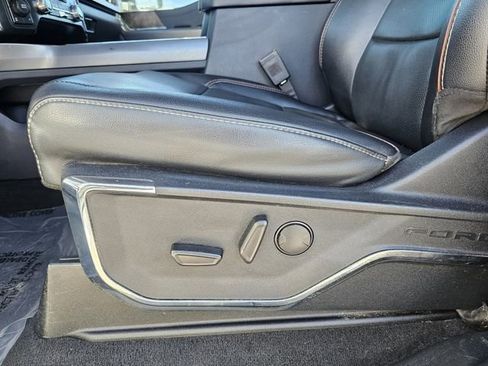 Used 2023 Ford F250 Lariat w/ Chrome Package image 14