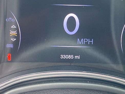 Used 2022 Jeep Grand Cherokee Limited w/ Trailer Tow Group IV image 22