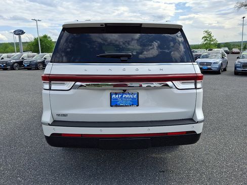 Certified 2023 Lincoln Navigator L Reserve AWD/4WD image 5
