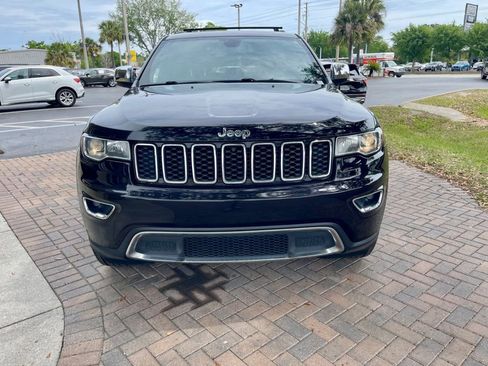 Used 2020 Jeep Grand Cherokee Limited w/ Luxury Group II image 9