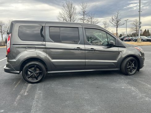 Used 2019 Ford Transit Connect XLT image 10
