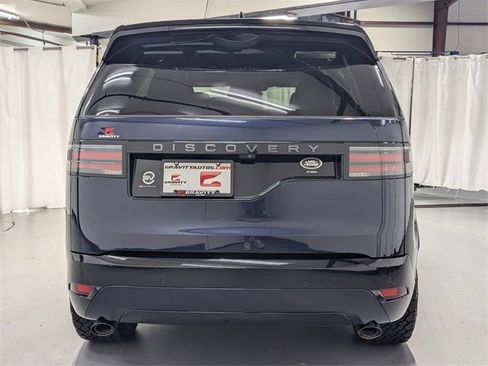 Used 2023 Land Rover Discovery S R-Dynamic image 28