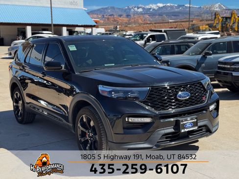 Used 2022 Ford Explorer ST w/ ST Street Pack image 3