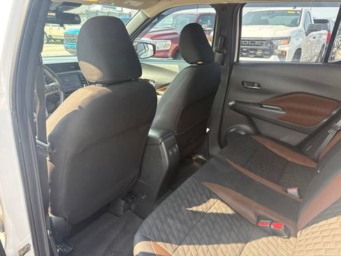 Used 2021 Nissan Kicks SR FWD image 22