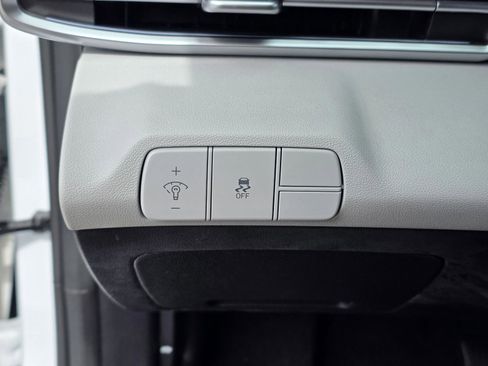 New 2026 Hyundai Elantra Limited image 26