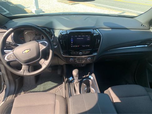 Used 2023 Chevrolet Traverse LT w/ LPO, Floor Liner Package AWD/4WD image 10