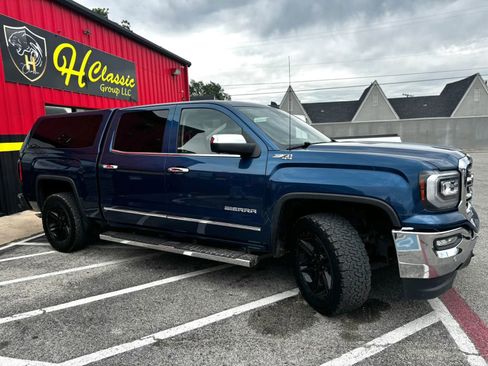 Used 2018 GMC Sierra 1500 SLT AWD/4WD image 6