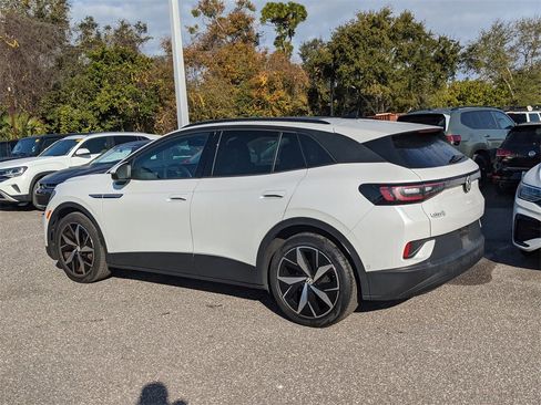 Used 2023 Volkswagen ID.4 Pro S image 4