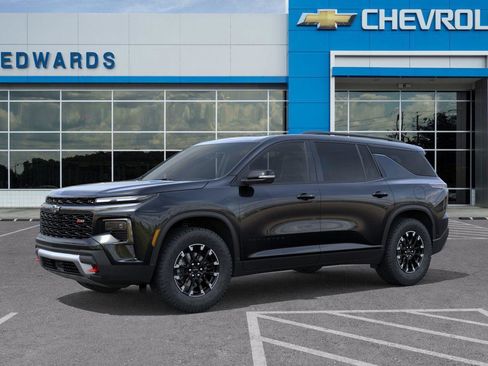 New 2026 Chevrolet Traverse Z71 w/ Driver Confidence Package image 2