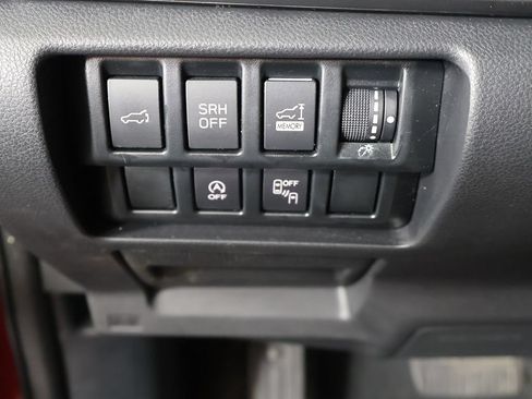 Used 2021 Subaru Forester Premium AWD/4WD image 36