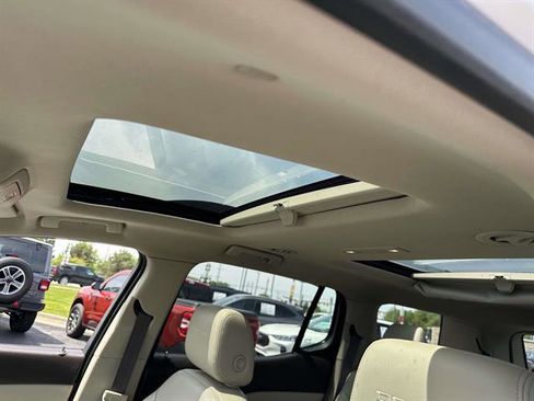 Used 2018 GMC Acadia Denali AWD/4WD image 11