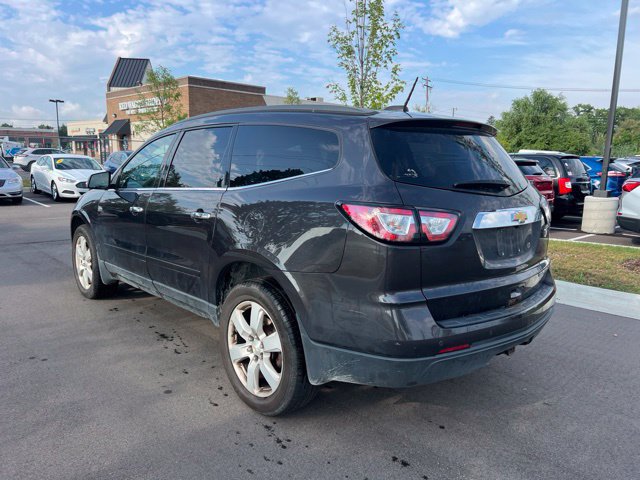 Used 2016 Chevrolet Traverse LT w/ Style and Technology Package FWD image 7