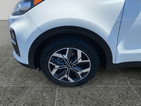 Used 2021 Kia Sportage EX FWD image 14