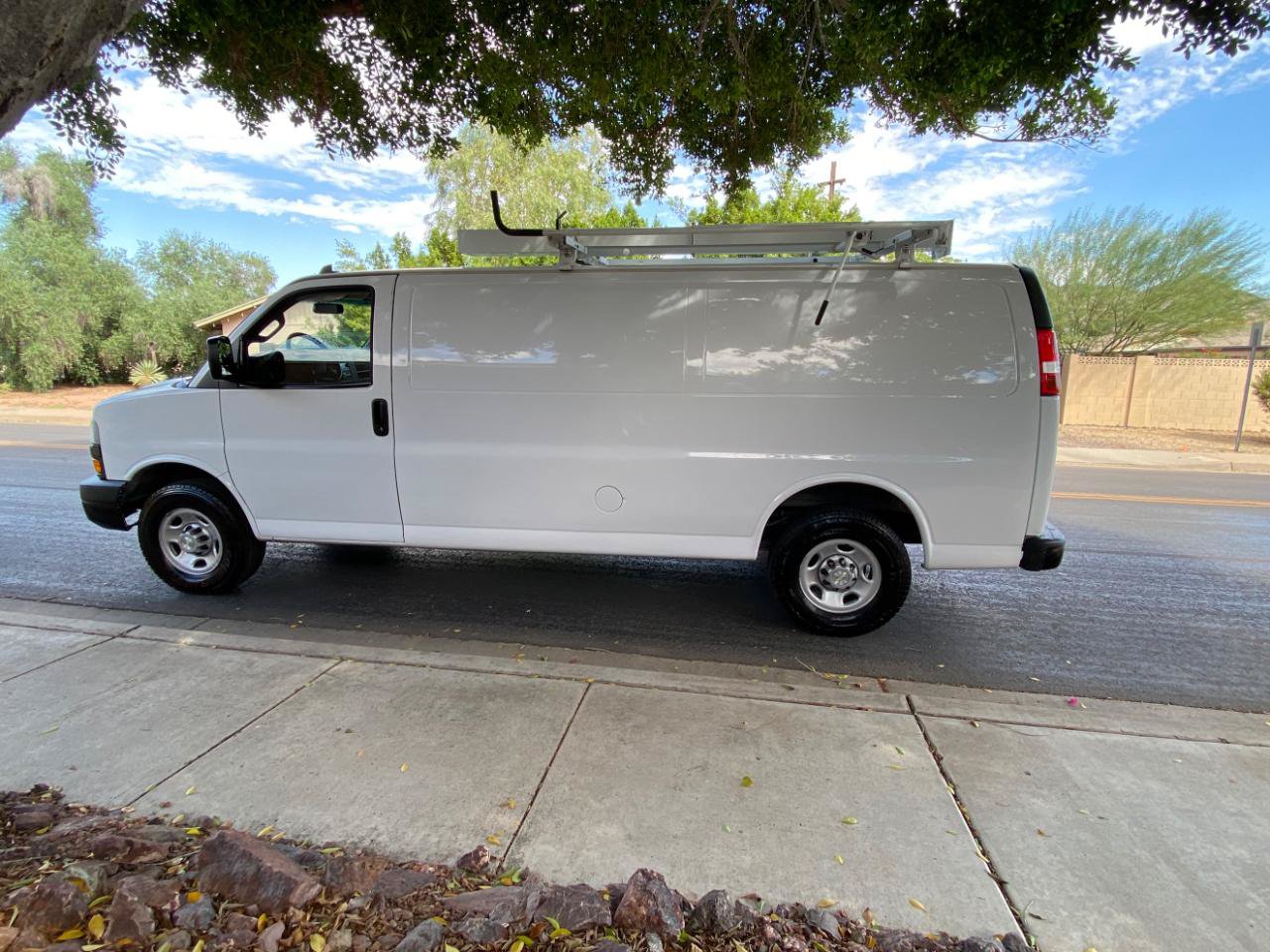 Used 2021 Chevrolet Express 2500 Extended w/ Driver Convenience Package RWD image 19