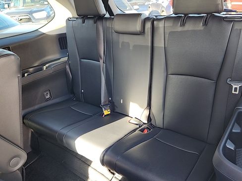 Used 2025 Toyota Grand Highlander AWD image 25