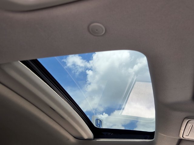 Used 2025 Honda CR-V EX image 16