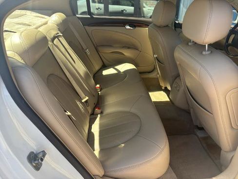 Used 2008 Buick Lucerne CXL w/ Driver Confidence Package FWD image 12