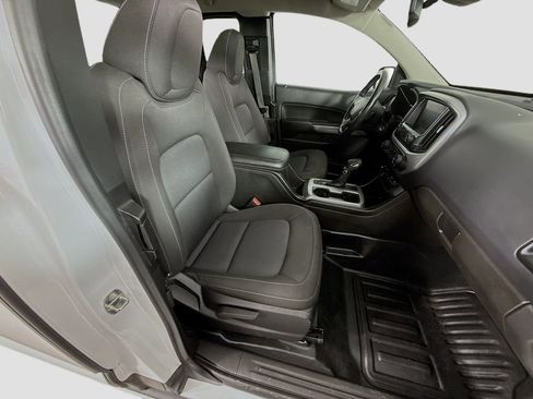 Used 2022 Chevrolet Colorado LT w/ Fleet Safety Package image 18