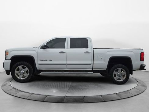 Used 2015 GMC Sierra 2500 Denali image 11