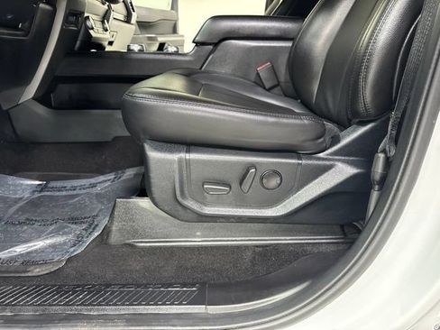 Used 2021 Ford Expedition XLT AWD/4WD image 6