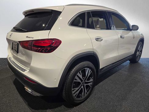 Used 2025 Mercedes-Benz GLA 250 4MATIC image 3