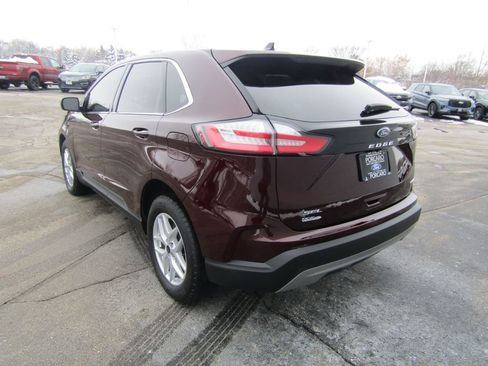 Used 2024 Ford Edge SEL w/ Convenience Package image 5