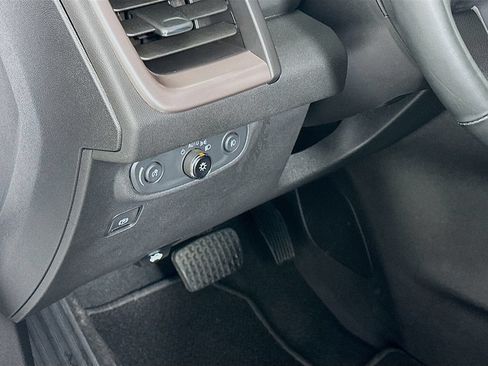 Used 2023 GMC Terrain AT4 AWD/4WD image 10
