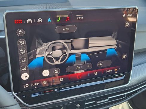New 2026 Volkswagen GTI SE FWD image 9
