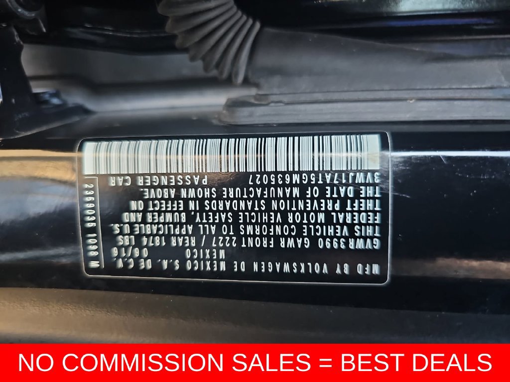 Used 2016 Volkswagen Beetle 1.8T SE FWD image 40