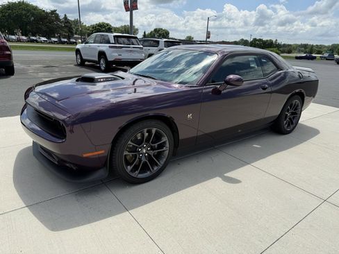 Used 2021 Dodge Challenger R/T Scat Pack w/ Shaker Package RWD image 3