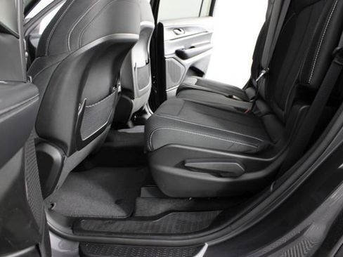 New 2026 Jeep Grand Cherokee L 4WD image 17