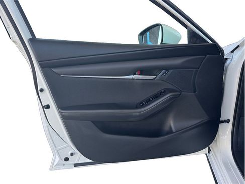 Used 2025 MAZDA MAZDA3 s FWD image 17