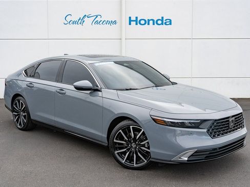 Certified 2025 Honda Accord Touring image 2