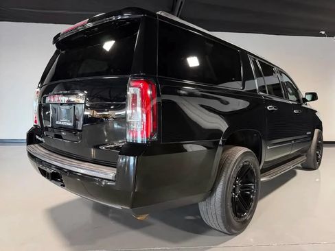 Used 2017 GMC Yukon XL Denali w/ Open Road Package AWD/4WD image 4