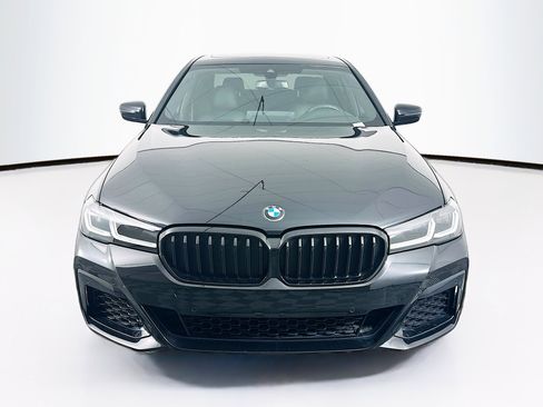 Used 2021 BMW 530e w/ M Sport Package RWD image 2