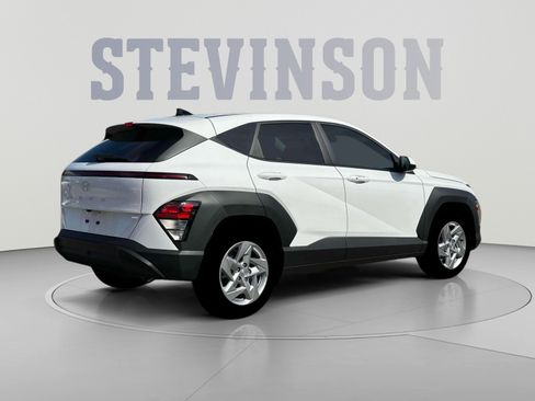 New 2026 Hyundai Kona SE AWD/4WD image 8