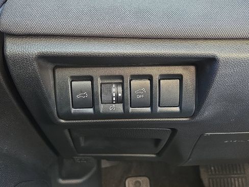 Used 2021 Subaru Outback Premium AWD/4WD image 25