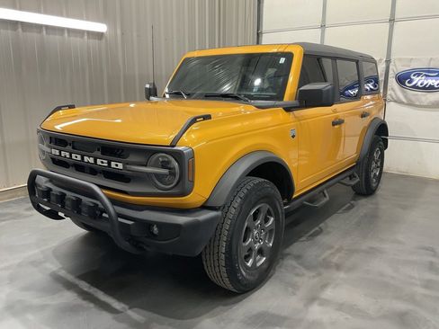 Used 2022 Ford Bronco Big Bend image 3