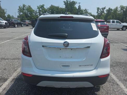 Used 2020 Buick Encore Preferred FWD image 2
