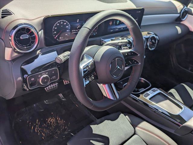 Used 2026 Mercedes-Benz CLA 250 image 3