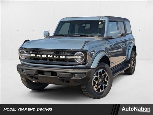 New 2025 Ford Bronco Outer Banks image 1