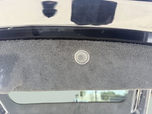 Used 2023 Tesla Model X image 13