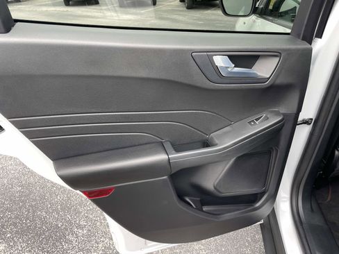 Used 2023 Ford Escape ST-Line w/ Equipment Group 301A FWD image 13