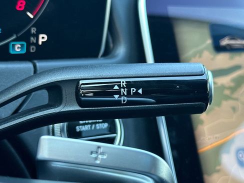 Used 2025 Mercedes-Benz E 350 4MATIC Sedan image 20