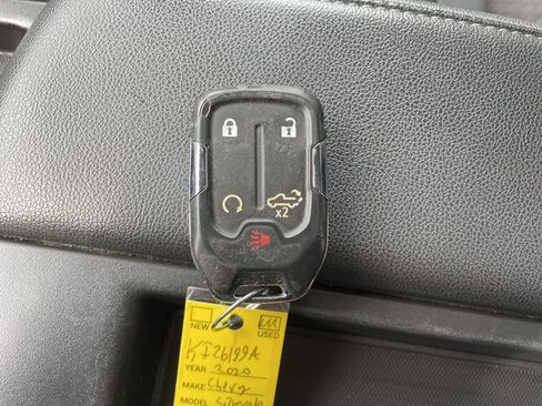 Used 2020 Chevrolet Silverado 1500 LT w/ All-Star Edition image 25