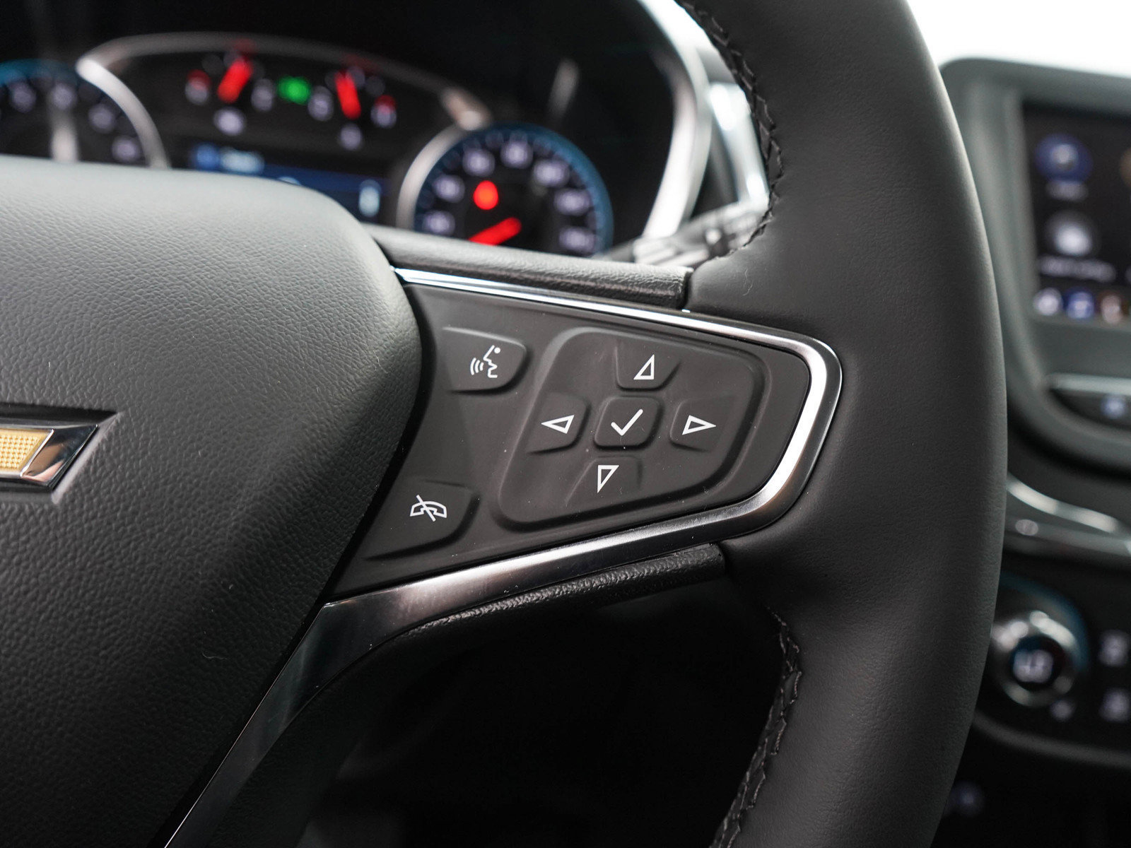 Used 2024 Chevrolet Equinox LT AWD/4WD image 26