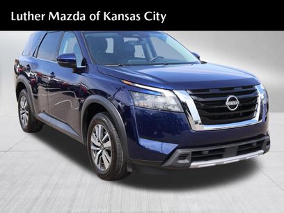 Used 2025 Nissan Pathfinder SL